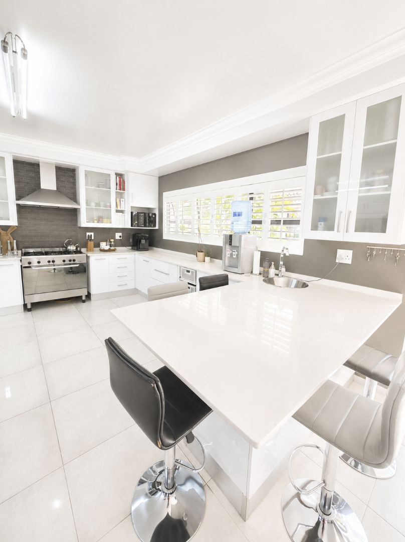 5 Bedroom Property for Sale in Flamwood North West